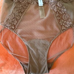 La Perla lingerie panties top colour new with tags